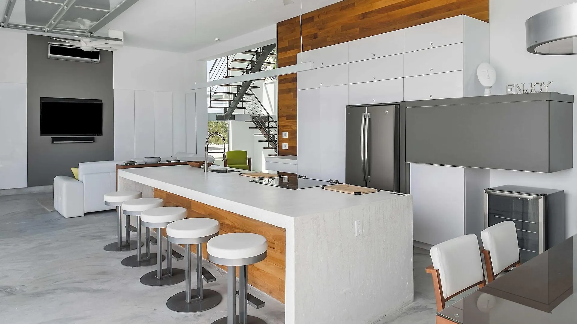 White Villas Resort - 2-Bedroom Private Villa - V6 Long Bay Turks en Caicos Eilanden